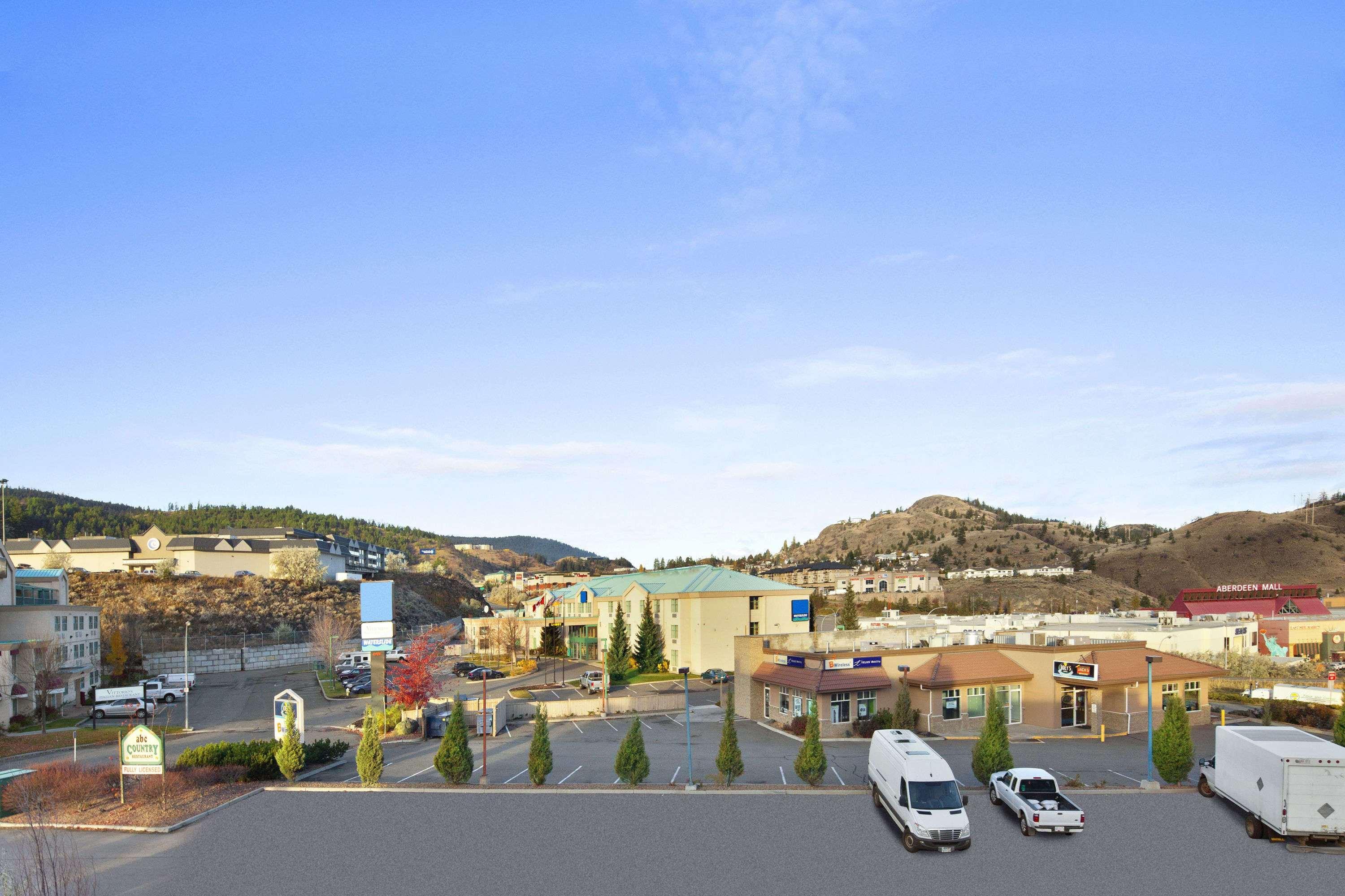 Days Inn By Wyndham Kamloops Bc Exterior photo