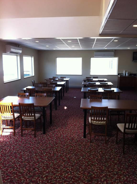 Days Inn By Wyndham Kamloops Bc Exterior photo